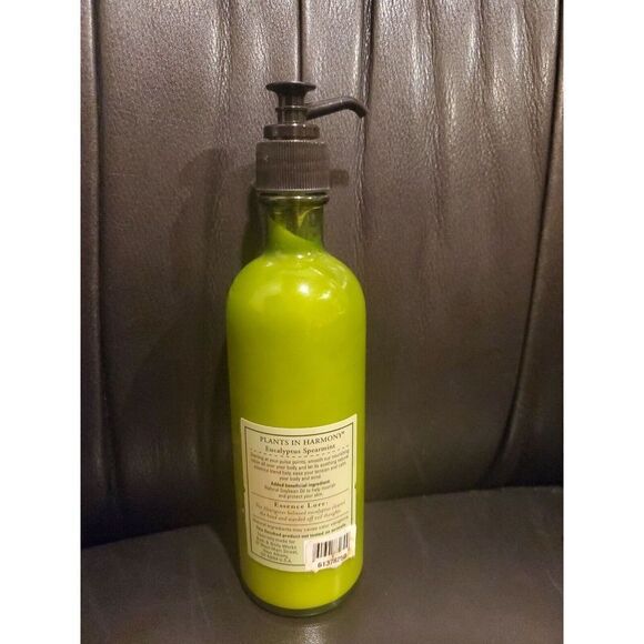 BATH & BODY WORKS Aromatherapy Eucalyptus Spearmint Relax Body Lotion - 6.5 Oz. - Picture 2 of 5